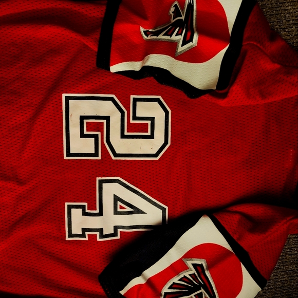 Falcons #24 Size 8 (Kids) - Picture 1 of 6